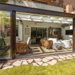 Cara Efektif Menghubungkan Area Outdoor dan Indoor Rumah