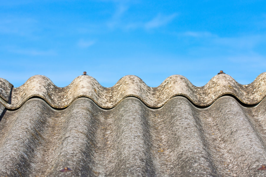 5 Titik Rawan Bocor pada Atap Rumah yang Wajib Anda Waspadai