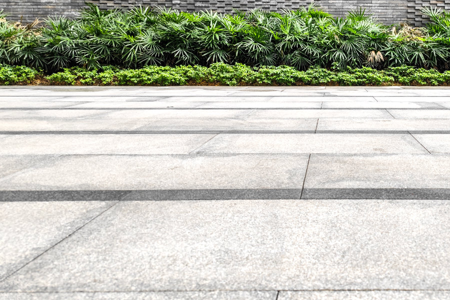 Tips Memilih Material Lantai Outdoor yang Tahan Lama dan Mudah Dirawat
