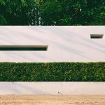 Tips Memilih Material Pagar Rumah: Besi, Kayu, atau Beton?