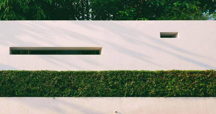 Tips Memilih Material Pagar Rumah: Besi, Kayu, atau Beton?